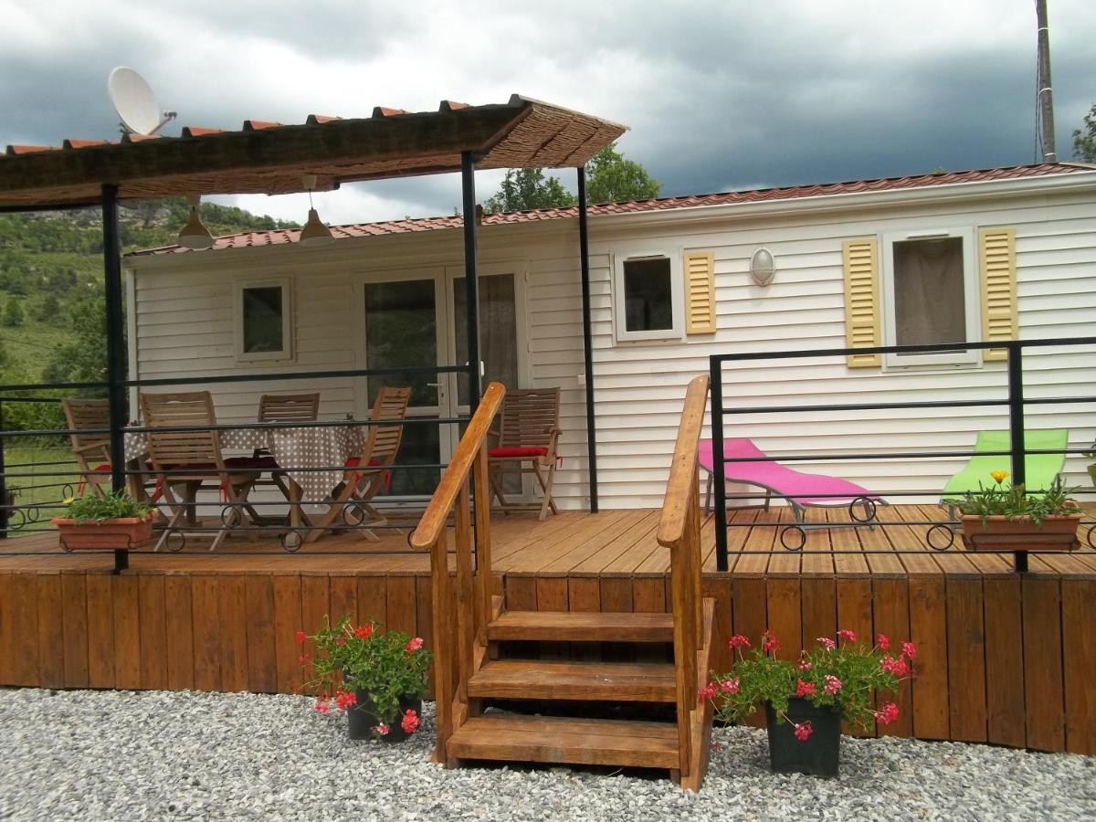 Bungalow Blieux Exterior foto